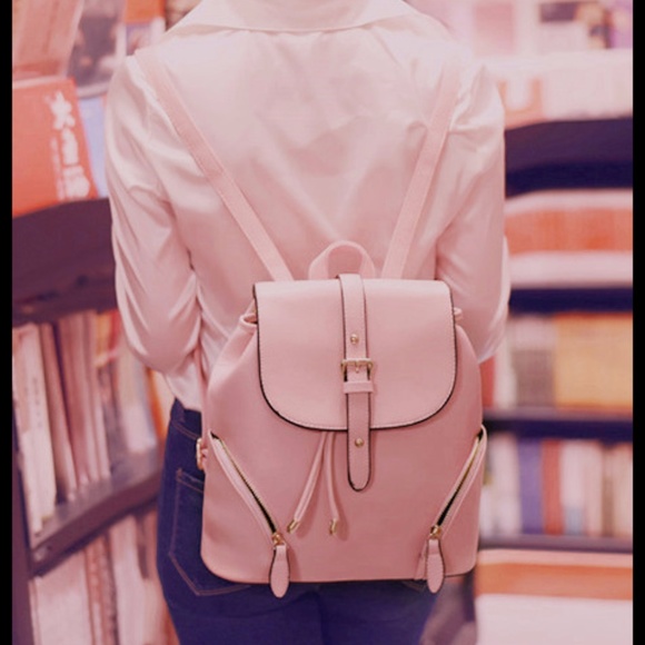 NEW NORA Bucket Backpack - Picture 4 of 8